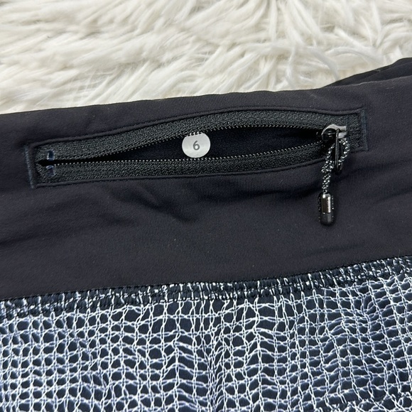 🔥$SALE$🔥 Lululemon Run: Speed Short *4-way Stretch Dottie Eyelet White Black - Picture 5 of 5